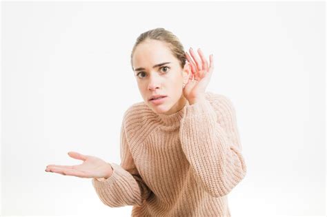 Por qué me zumban los oídos