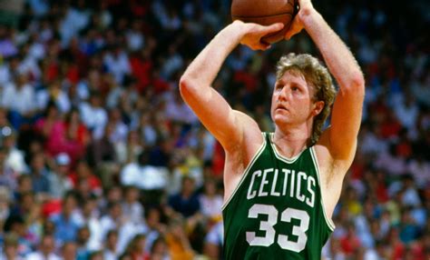 ¿Por qué Larry Bird es considerado un maestro del baloncesto?